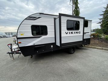 2023 FOREST RIVER VIKING 18BH